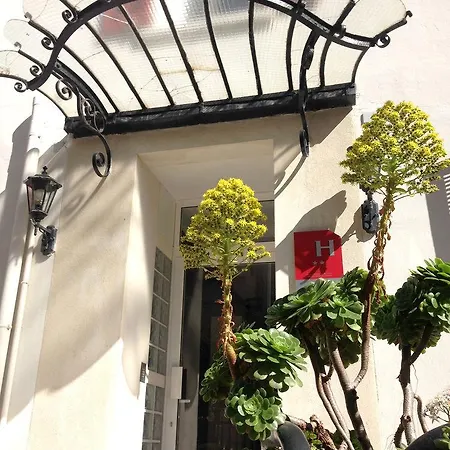 Cecil - Boutique 3*